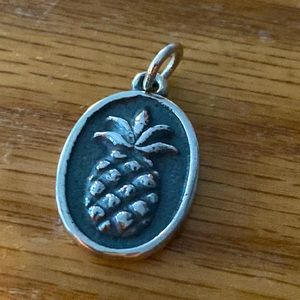 Retired  James Avery Hospitality Charm. New! Never worn